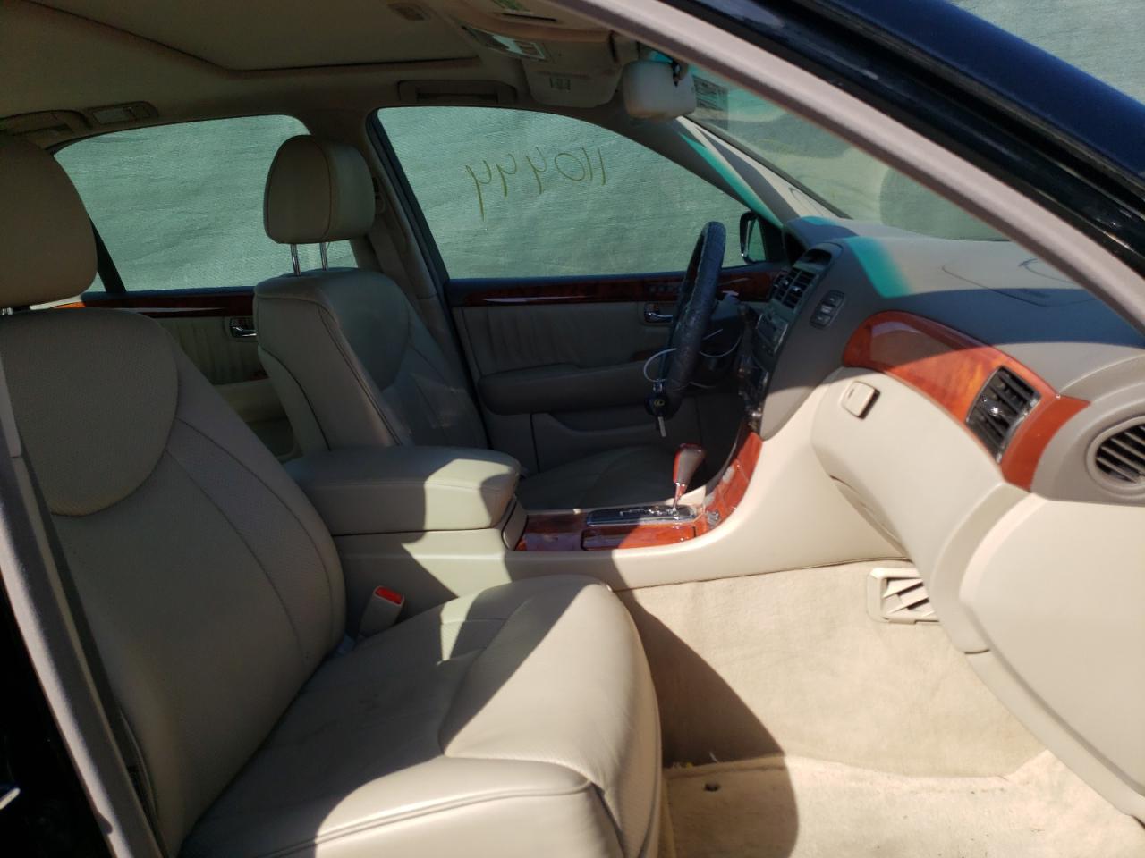 Photo 5 from auction – 2003 LEXUS LS 430 with VIN JTHBN30F130118075