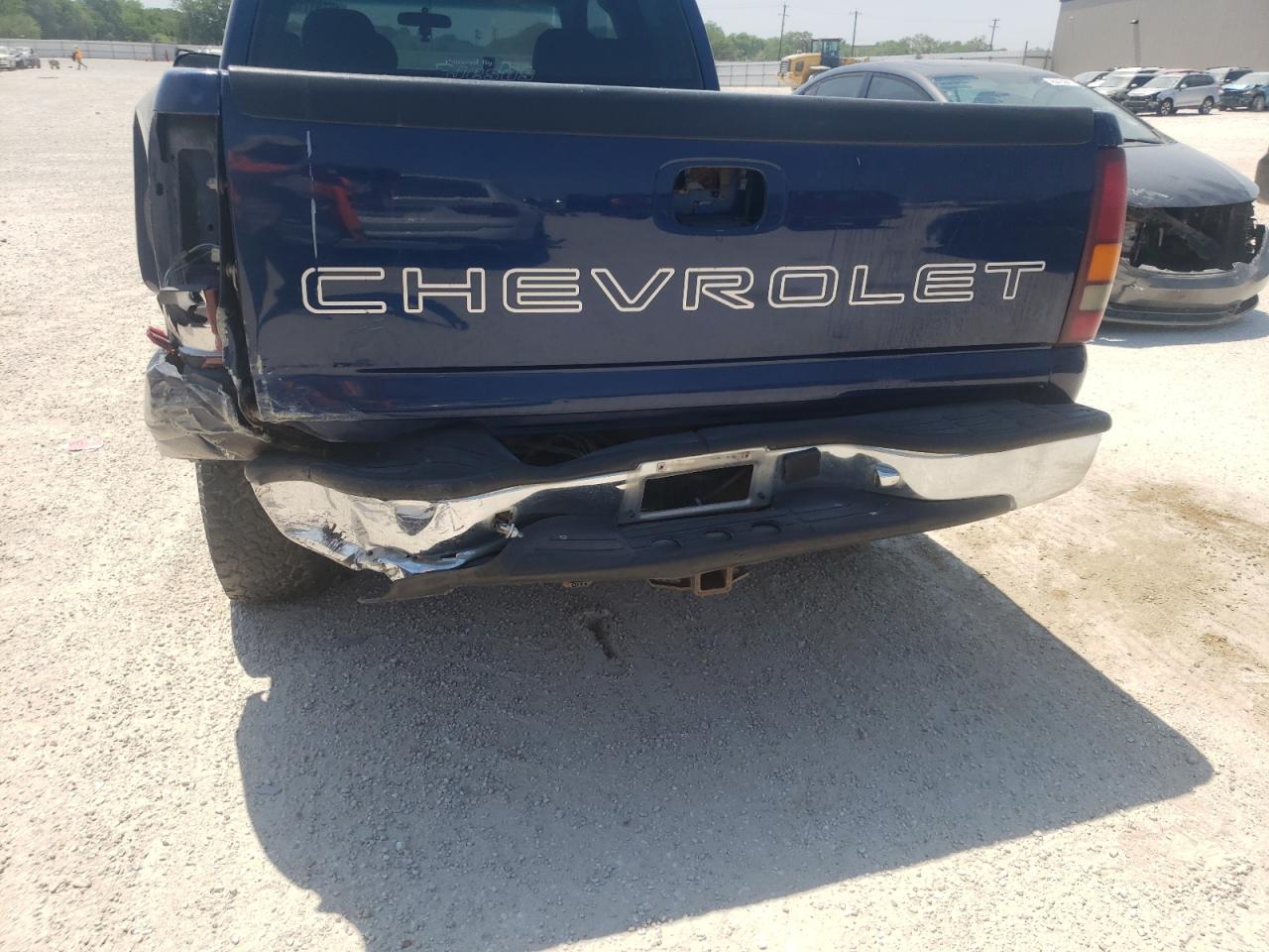 Photo 19 from auction – 2002 CHEVROLET SILVERADO with VIN 2GCEC19V221162642