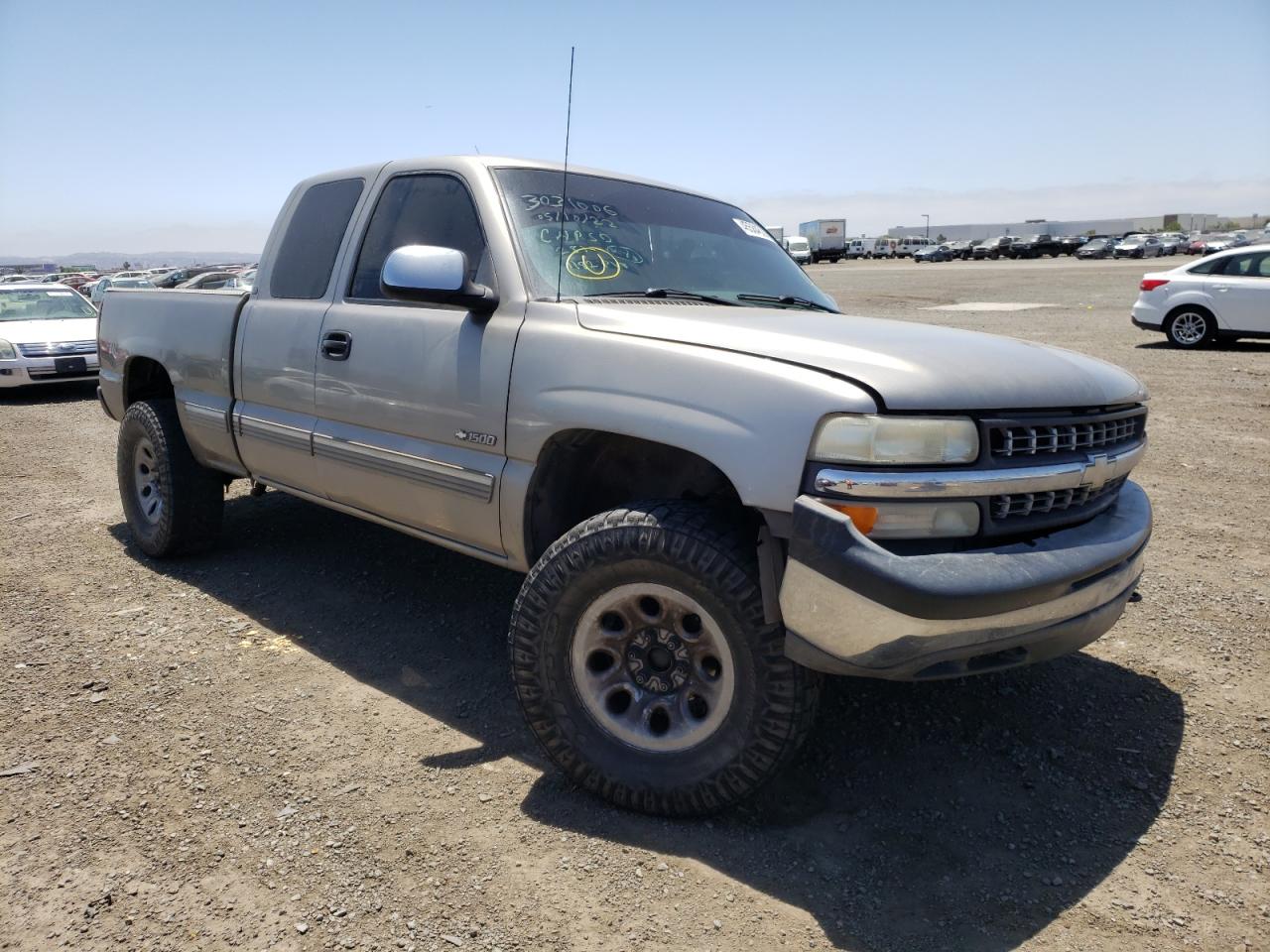 CHEVROLET SILVERADO 1999 with VIN 2GCEK19T8X1239197 - Photo from auction