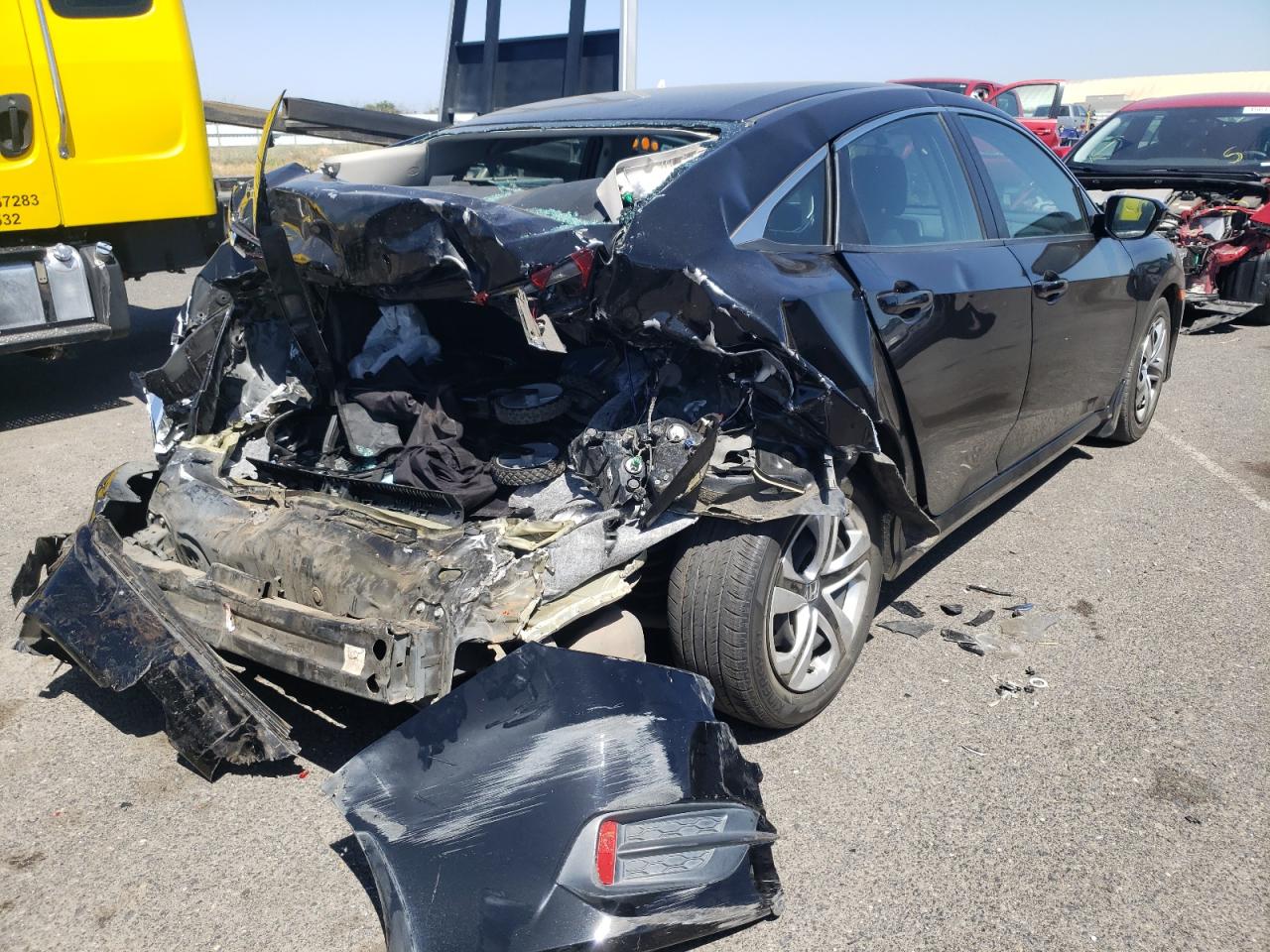 Photo 4 from auction – 2016 HONDA CIVIC LX with VIN 2HGFC2F53GH527974