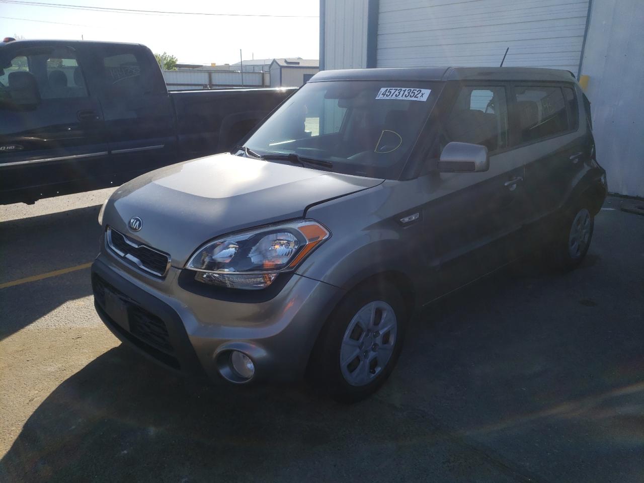 Photo 2 from auction – 2013 KIA SOUL with VIN KNDJT2A50D7566920