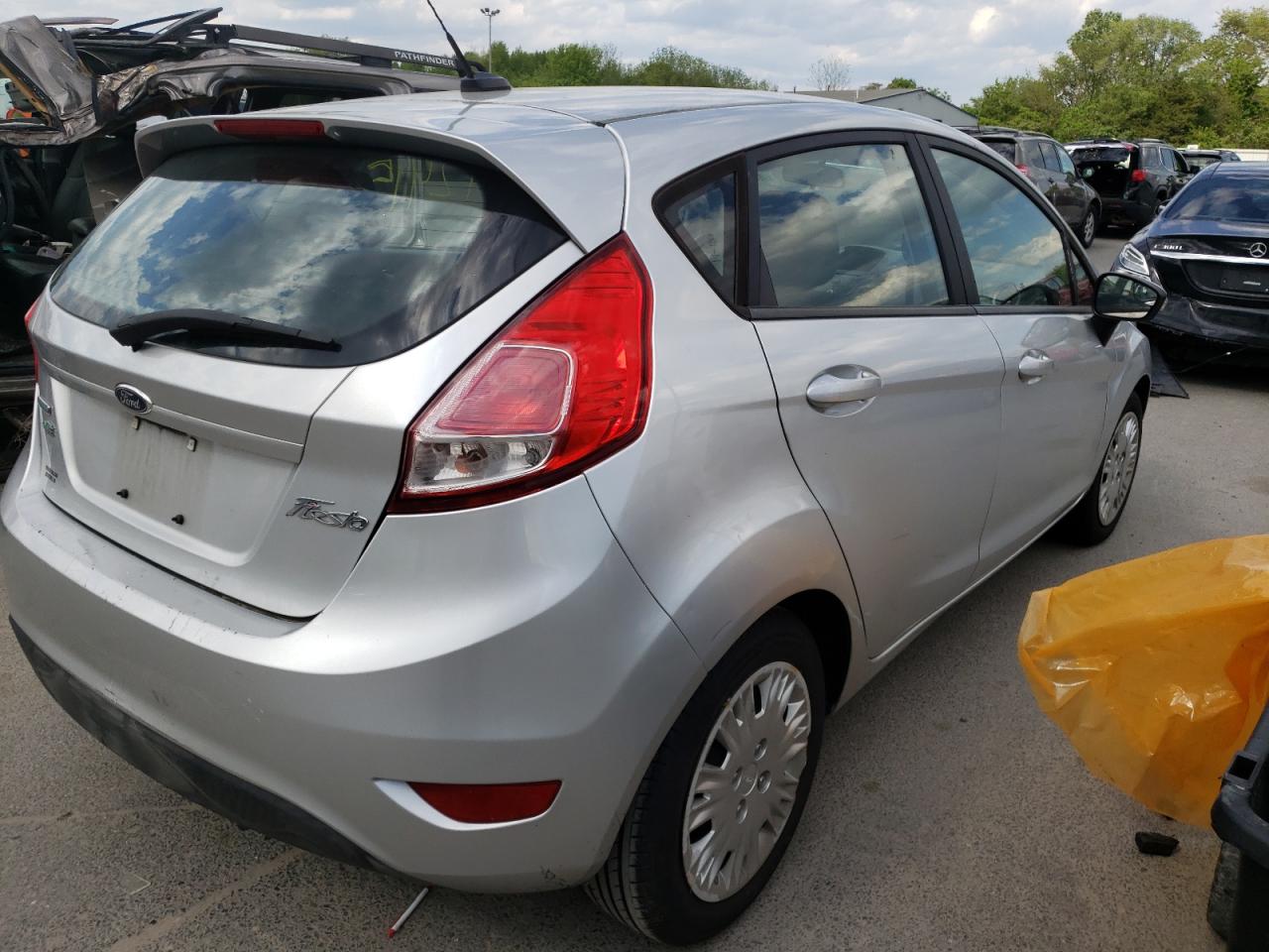 Photo 4 from auction – 2015 FORD FIESTA SE with VIN 3FADP4EE5FM144244