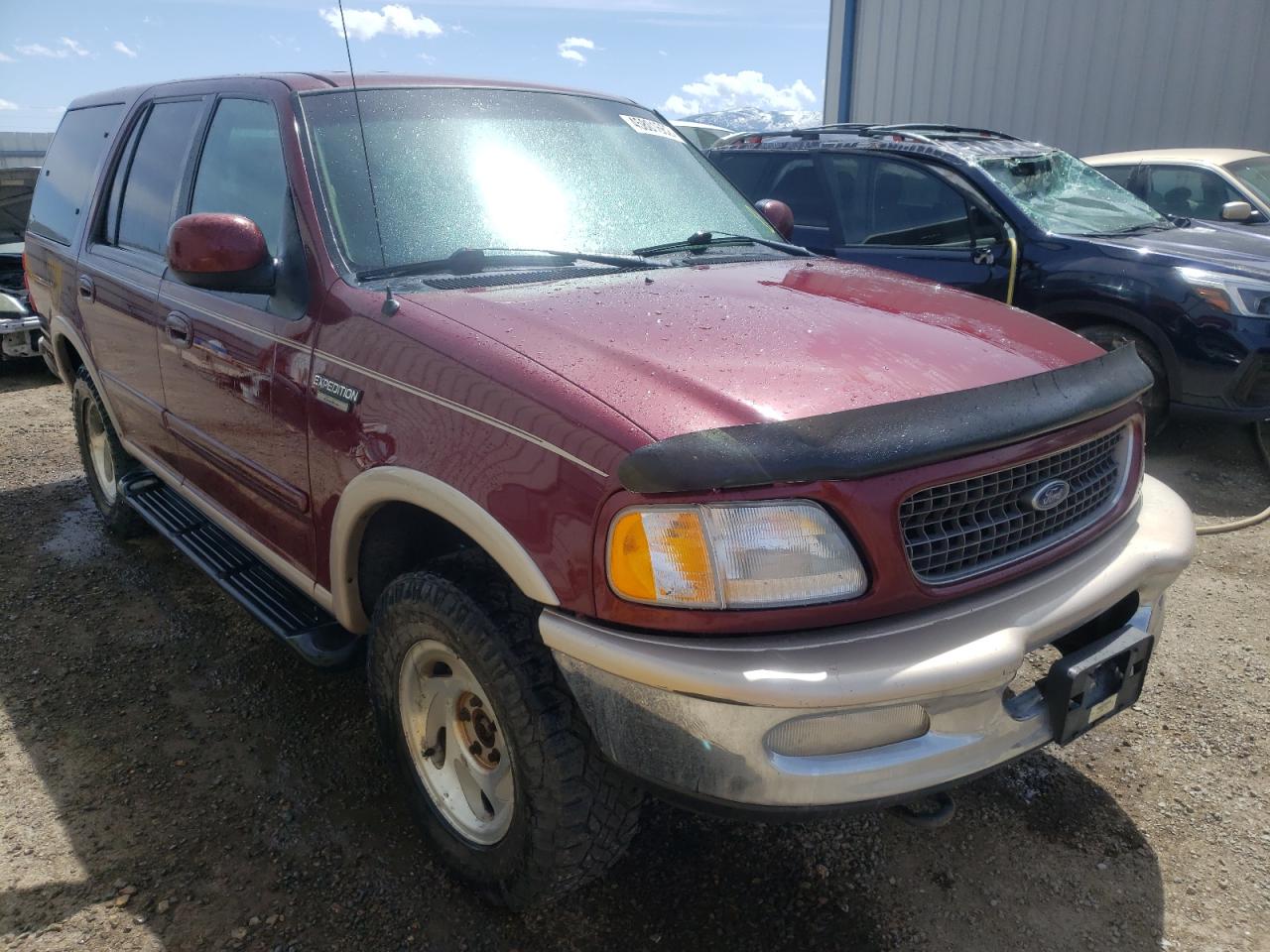 FORD EXPEDITION 1998 with VIN 1FMPU18L1WLC24565 - Photo from auction