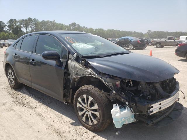 TOYOTA COROLLA LE 2021 with VIN JTDEAMDE0MJ000726 - Photo from auction