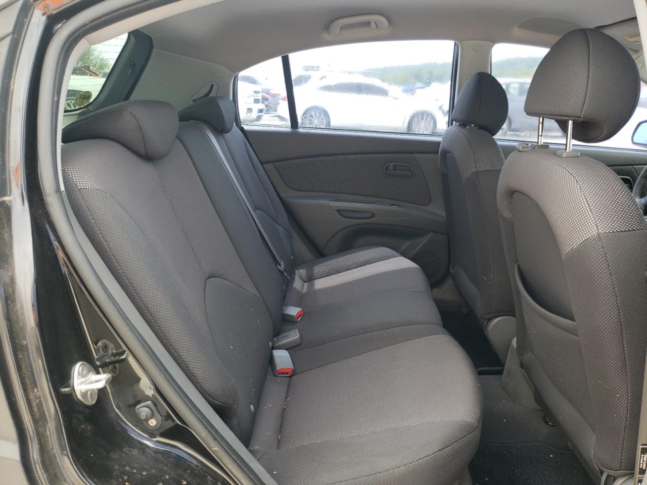 Photo 6 from auction – 2008 KIA RIO 5 SX with VIN KNADE163086301108