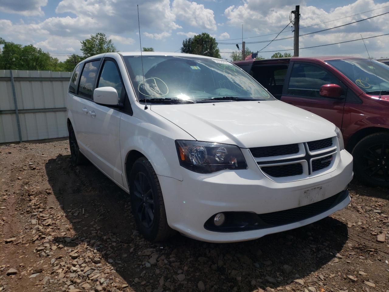 DODGE GRAND CARA 2019 with VIN 2C4RDGEG0KR670618 - Photo from auction