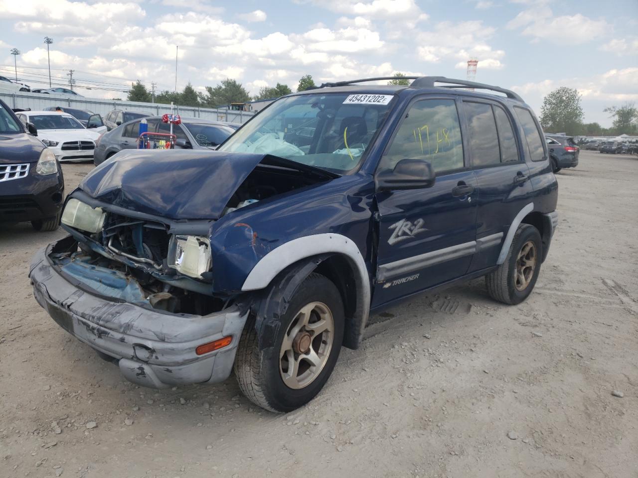 Photo 2 from auction – 2004 CHEVROLET TRACKER ZR with VIN 2CNBJ734046910737
