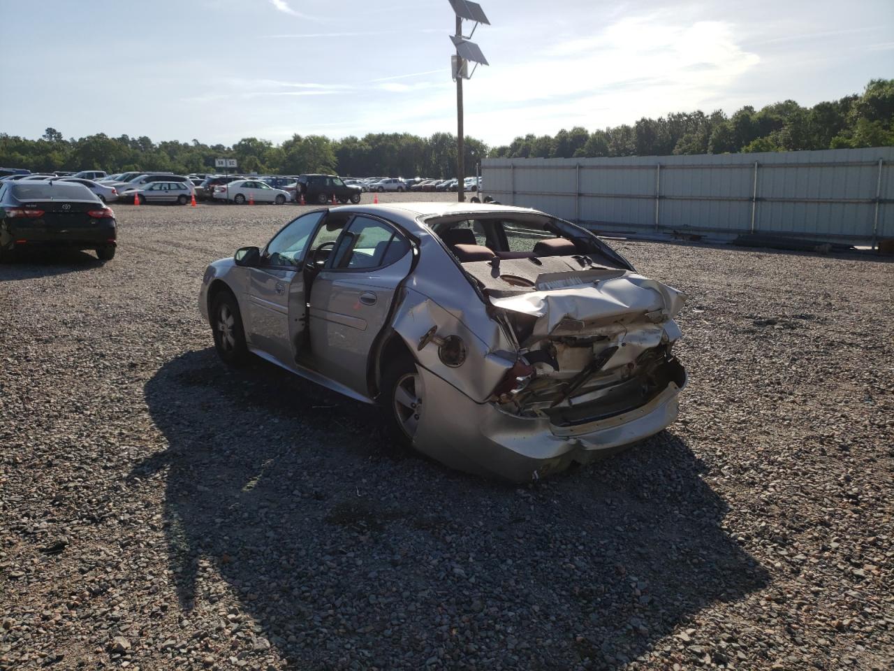 Photo 3 from auction – 2006 PONTIAC GRAND PRIX with VIN 2G2WP552461281797