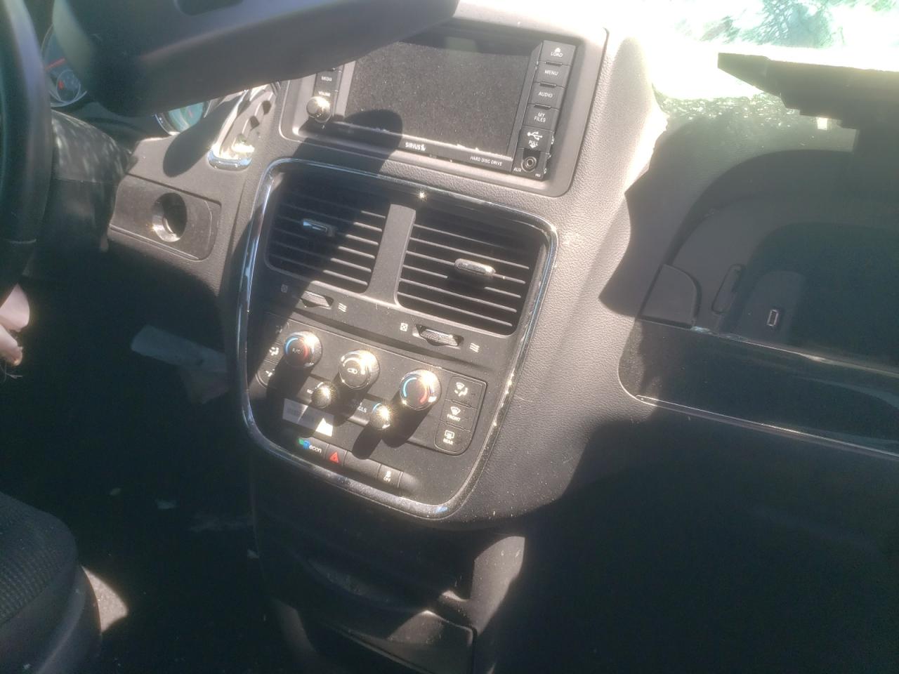 Photo 9 from auction – 2020 DODGE GRAND CARA with VIN 2C4RDGBG2LR236657