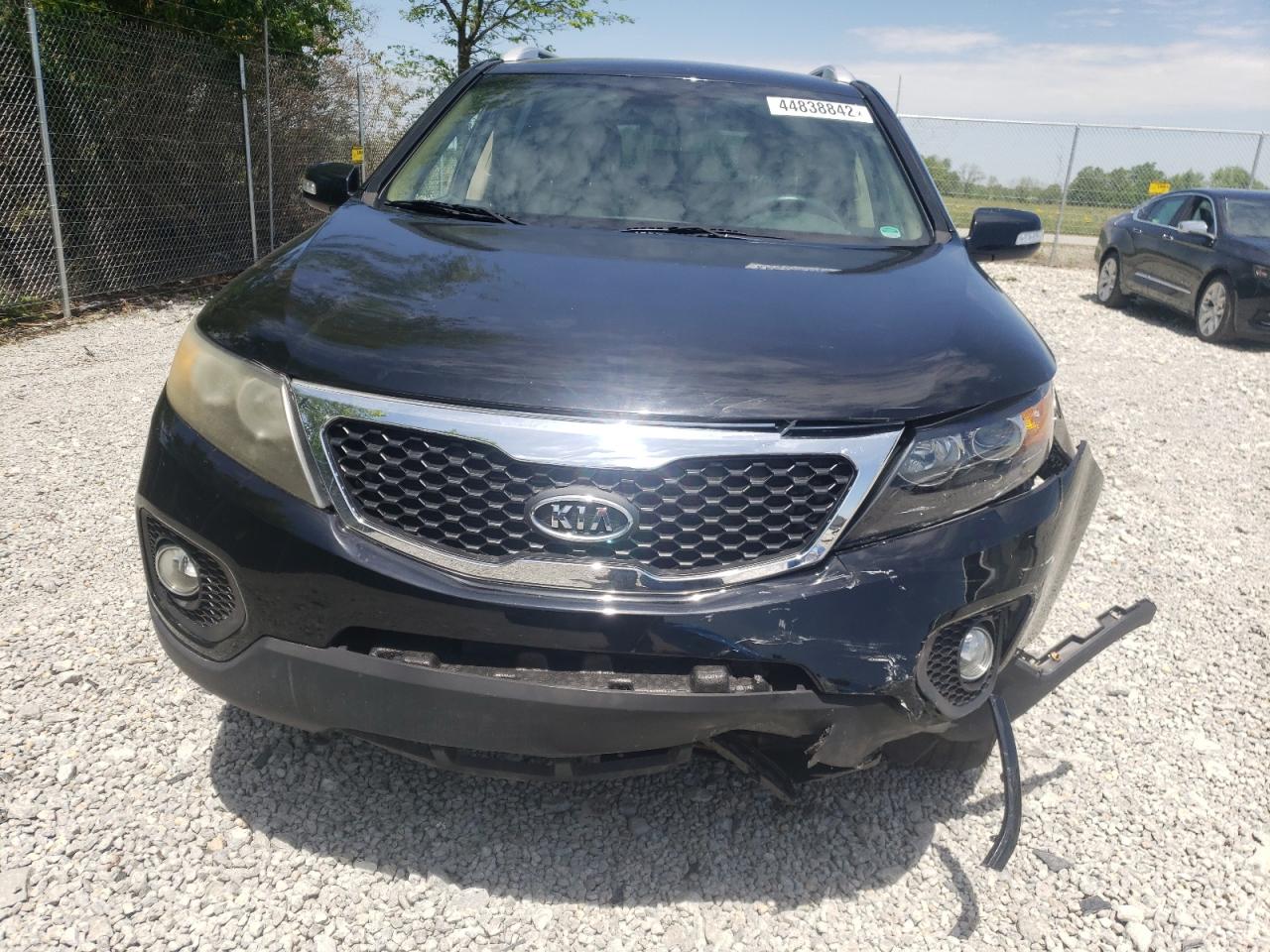 Photo 9 from auction – 2011 KIA SORENTO EX with VIN 5XYKU3A10BG026178