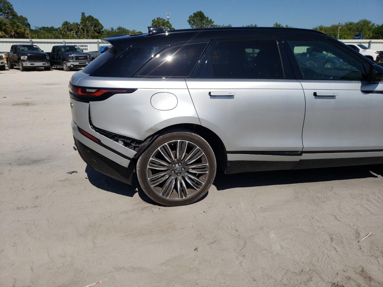 Photo 9 from auction – 2019 LAND ROVER RANGE ROVE with VIN SALYL2FV9KA209316