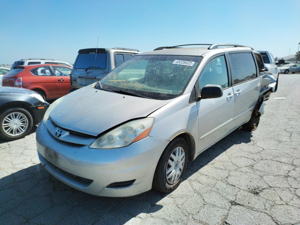 Photo 2 from auction – 2006 TOYOTA SEINNA with VIN 5TDZA23C46S535599