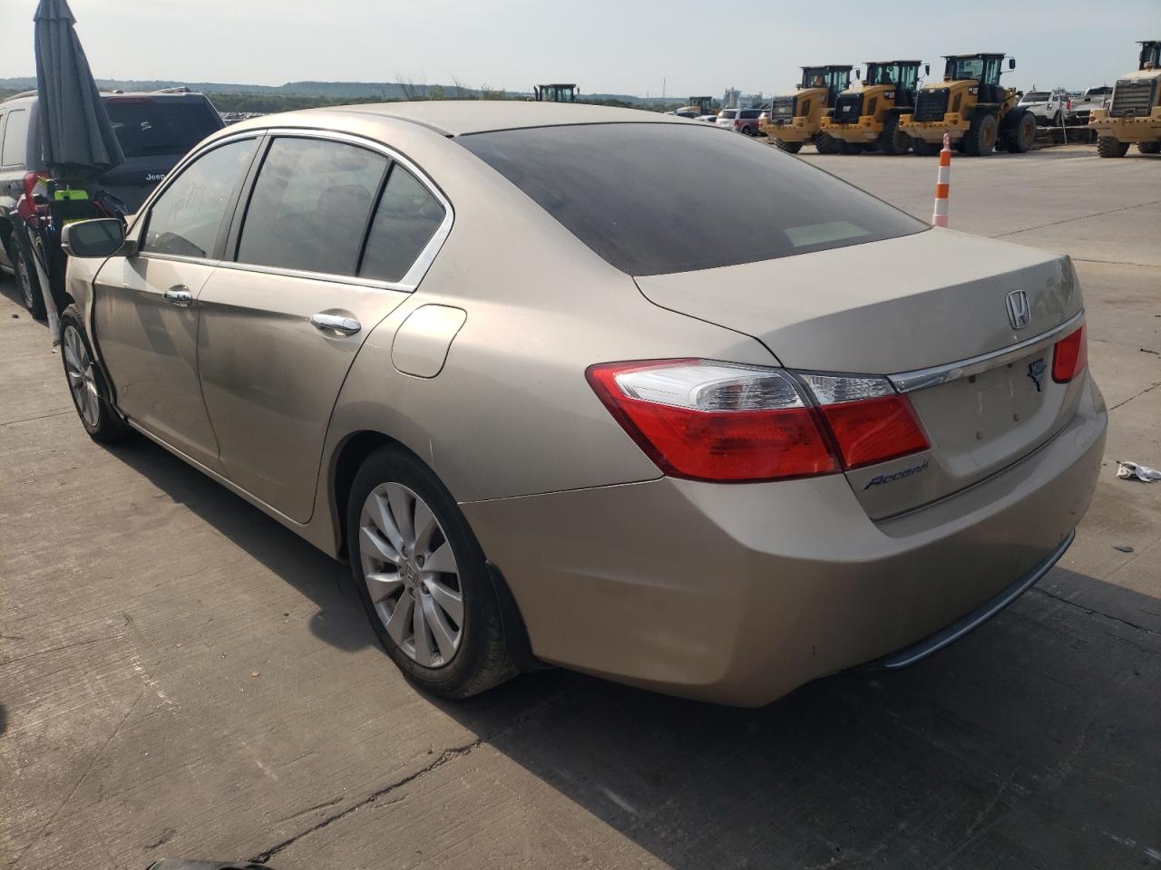 Photo 3 from auction – 2014 HONDA ACCORD EX with VIN 1HGCR2F78EA057701