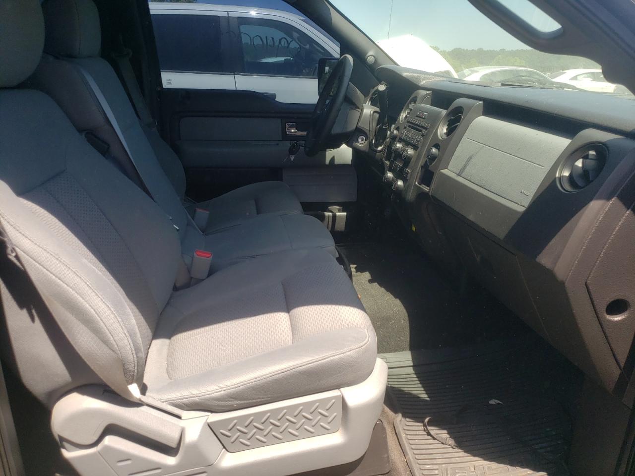 Photo 5 from auction – 2013 FORD F150 SUPER with VIN 1FTFW1EF2DKF54954