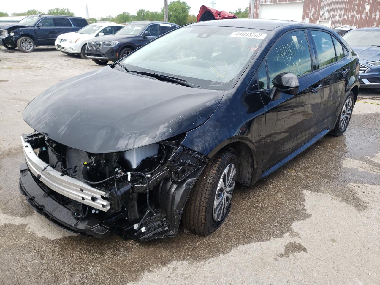 Photo 14 from auction – 2022 TOYOTA COROLLA LE with VIN JTDEAMDE3NJ042485