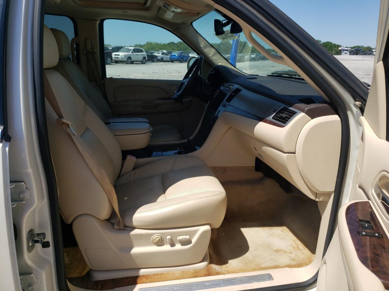 Photo 5 from auction – 2008 CADILLAC ESCALADE E with VIN 1GYFK66818R276354