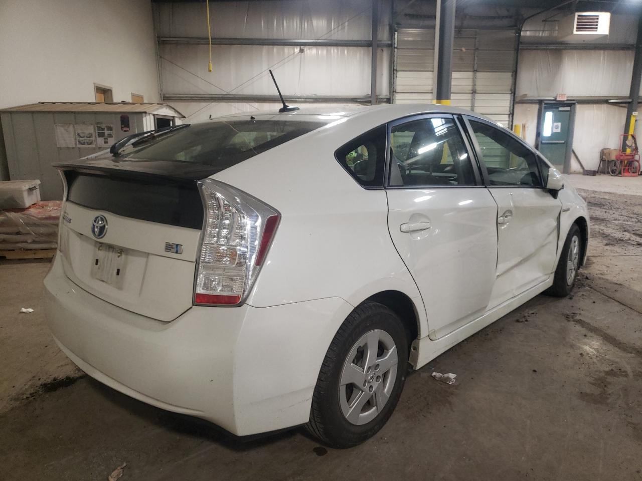 Photo 4 from auction – 2010 TOYOTA PRIUS with VIN JTDKN3DU6A0083282