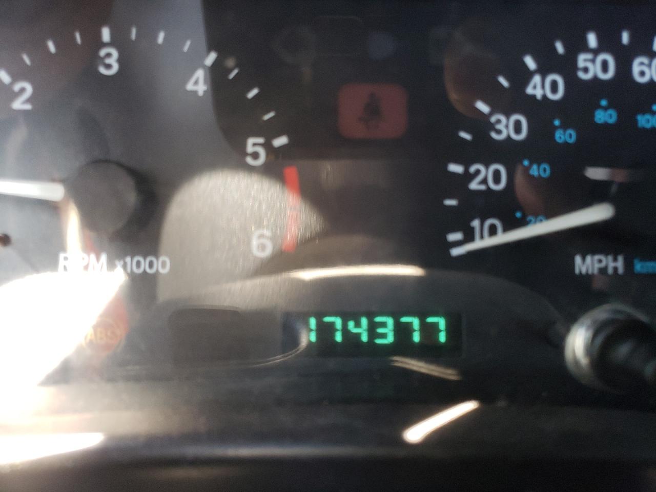Photo 8 from auction – 1998 JEEP WRANGLER / with VIN 1J4FY29P6WP722386