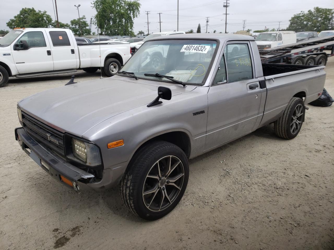 Photo 2 from auction – 1983 TOYOTA PICKUP with VIN JT4RN44D4D1142025