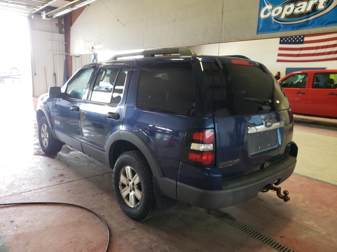Photo 3 from auction – 2006 FORD EXPLORER X with VIN 1FMEU73E76UA40955