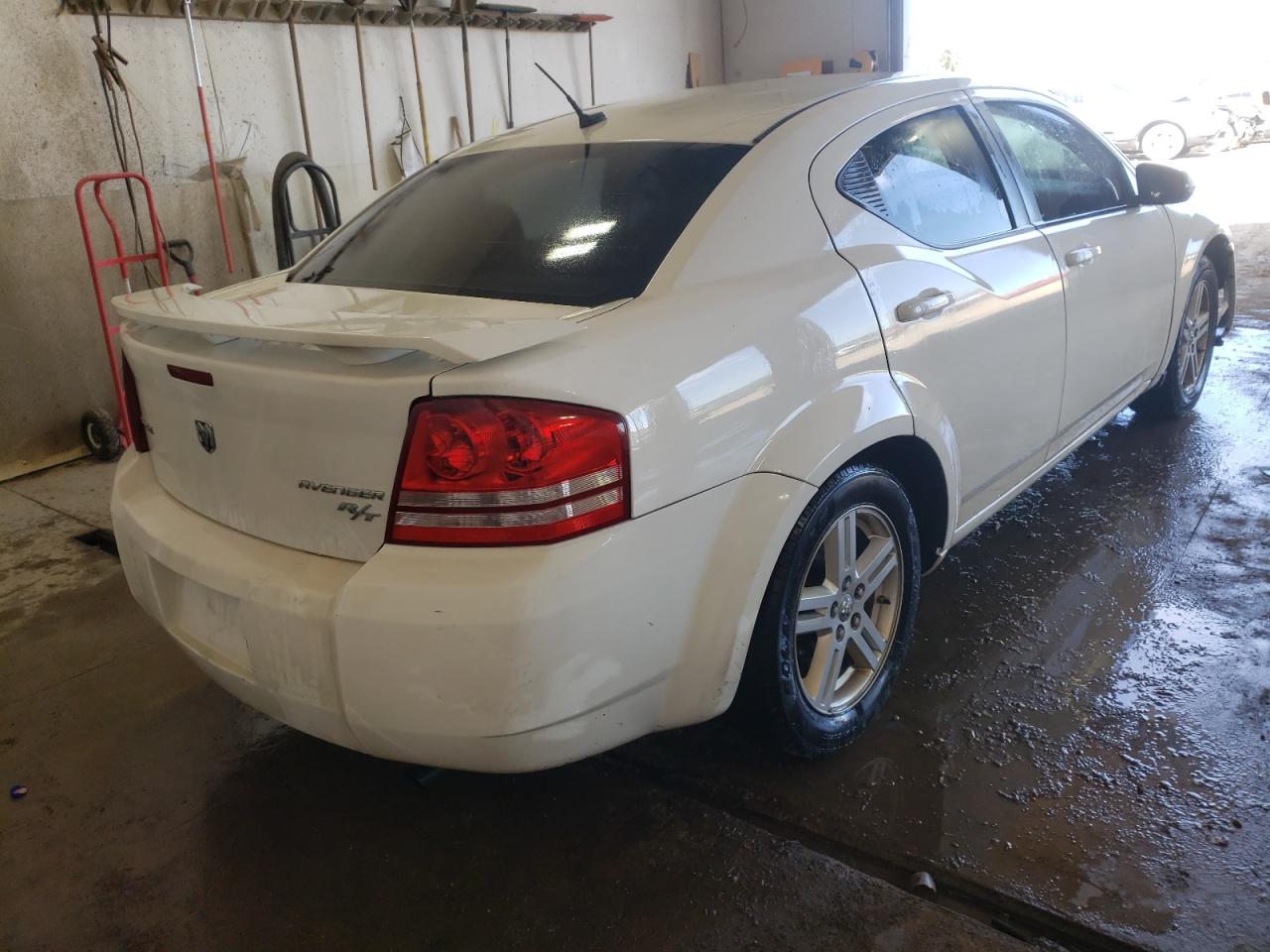 Photo 4 from auction – 2010 DODGE AVENGER R/ with VIN 1B3CC5FB1AN151669