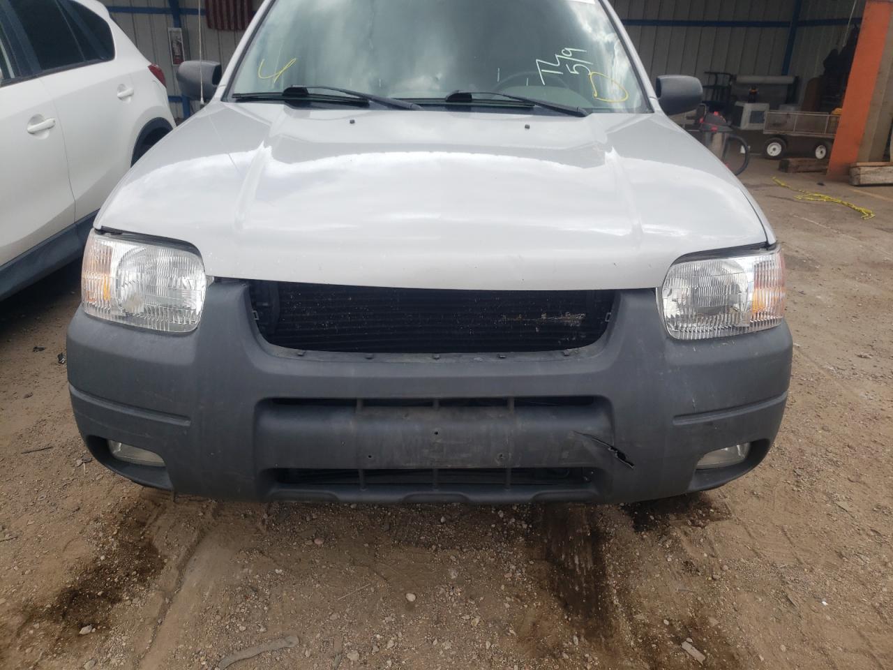 Photo 9 from auction – 2002 FORD ESCAPE XLT with VIN 1FMCU041X2KD33152