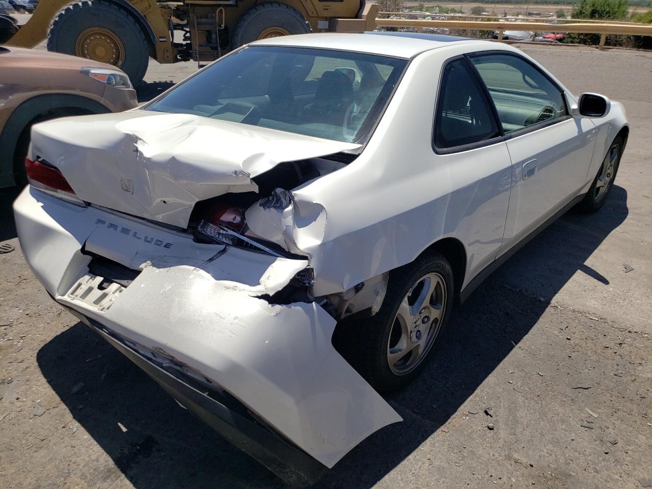 Photo 4 from auction – 1998 HONDA PRELUDE with VIN JHMBB6144WC007613