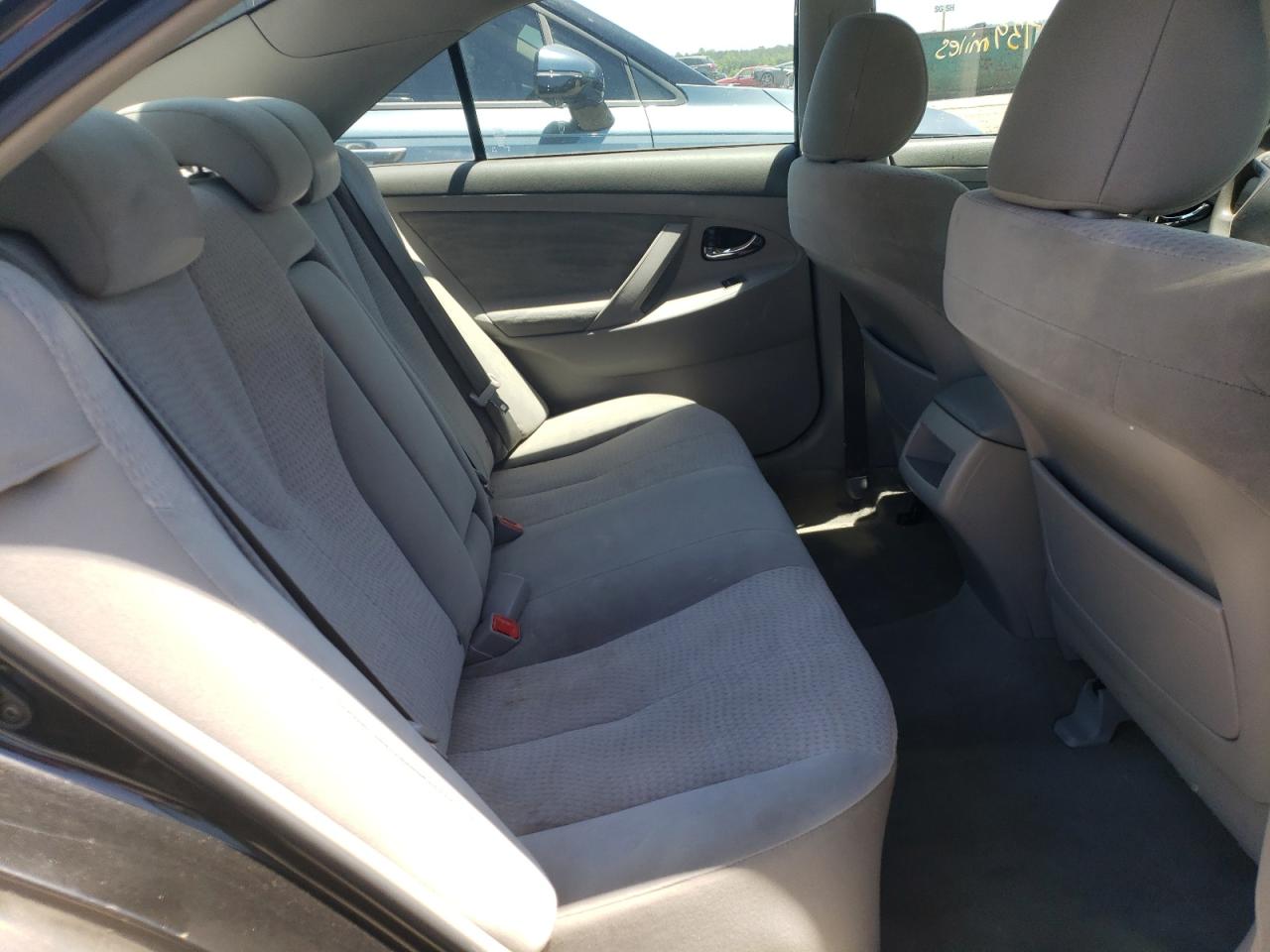 Photo 6 from auction – 2011 TOYOTA CAMRY BASE with VIN 4T4BF3EK7BR177340