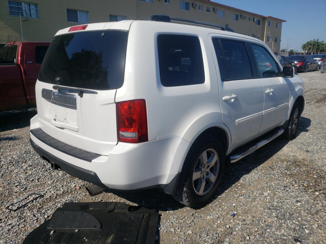 Photo 4 from auction – 2011 HONDA PILOT EXL with VIN 5FNYF3H51BB006882
