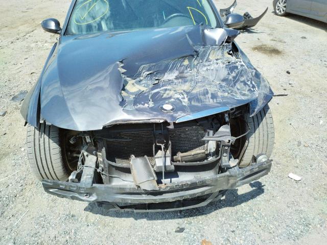 Photo 9 from auction – 2006 BMW 330 I with VIN WBAVB33556KR80408