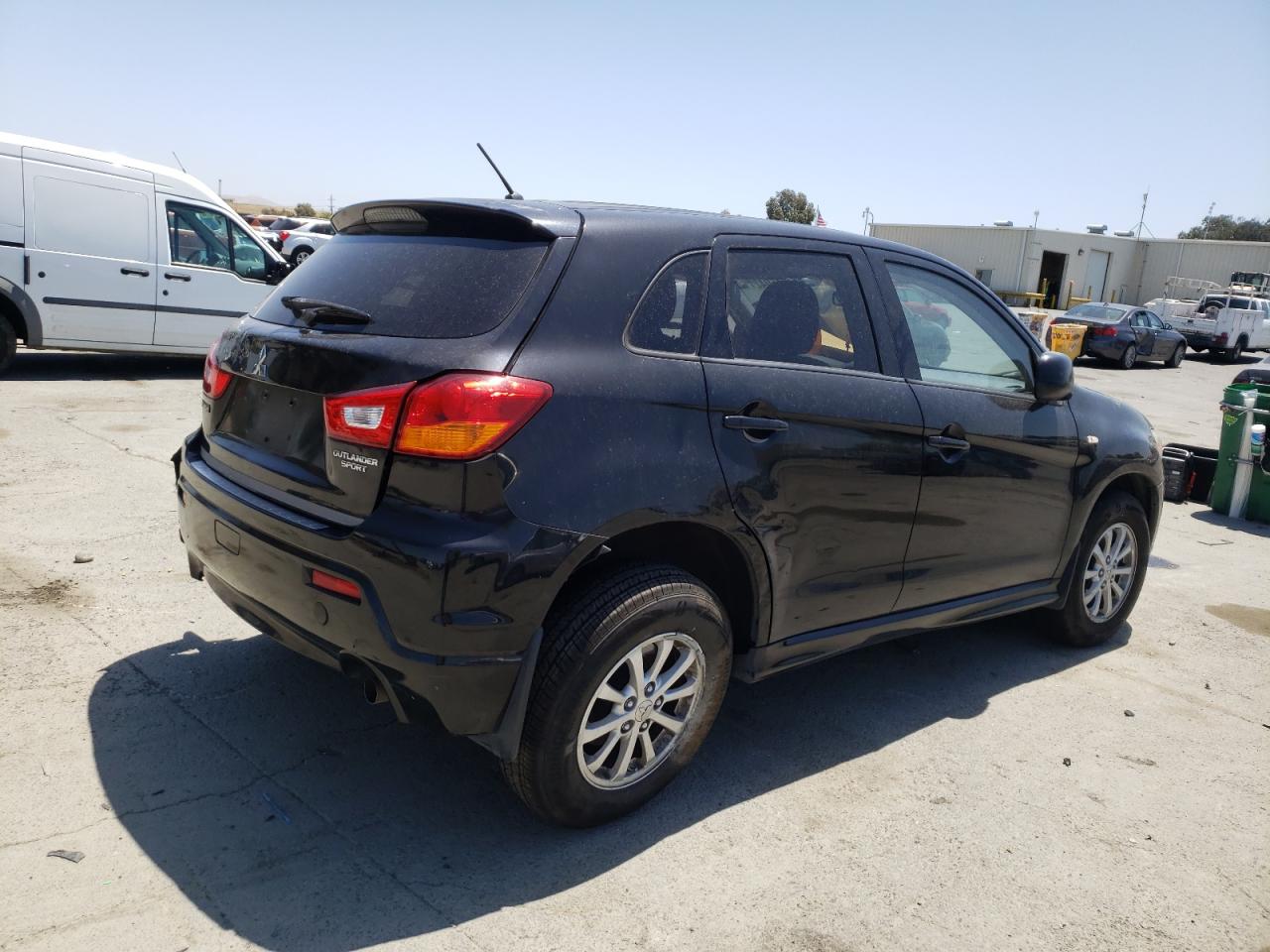 Photo 4 from auction – 2012 MITSUBISHI OUTLANDER with VIN JA4AP3AUXCZ011391