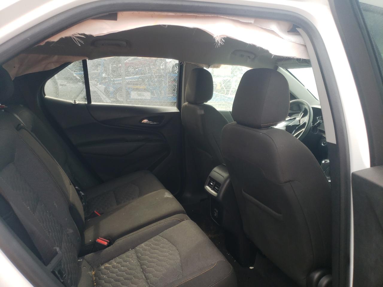 Photo 6 from auction – 2019 CHEVROLET EQUINOX LT with VIN 2GNAXUEV9K6133904