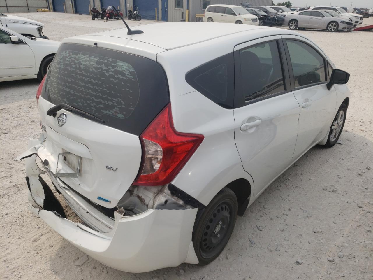 Photo 4 from auction – 2015 NISSAN VERSA NOTE with VIN 3N1CE2CP5FL414442