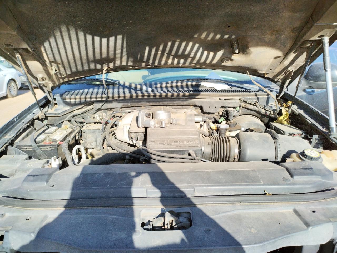 Photo 7 from auction – 2001 LINCOLN NAVIGATOR with VIN 5LMEU27R41LJ23156