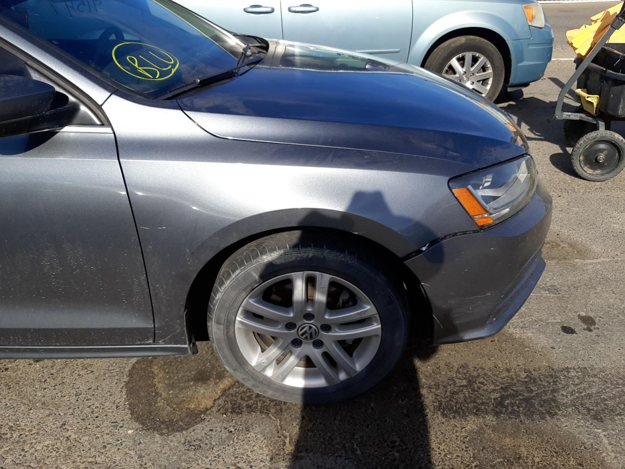 Photo 19 from auction – 2017 VOLKSWAGEN JETTA S with VIN 3VW2B7AJ6HM328256