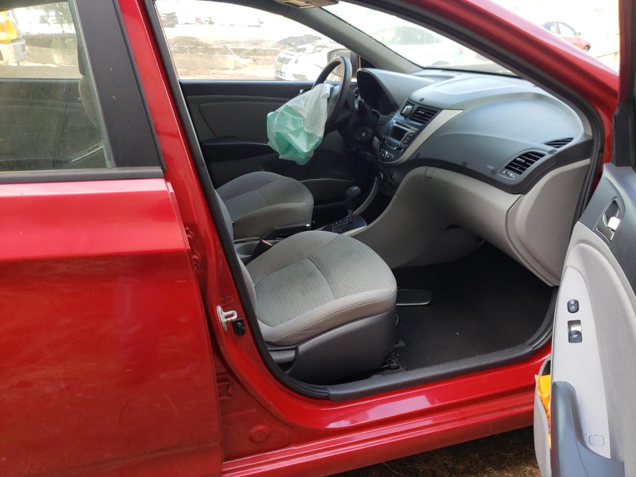 Photo 5 from auction – 2016 HYUNDAI ACCENT SE with VIN KMHCT4AE5GU968731