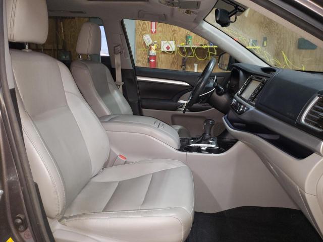 Photo 5 from auction – 2016 TOYOTA HIGHLANDER with VIN 5TDJKRFH7GS248480