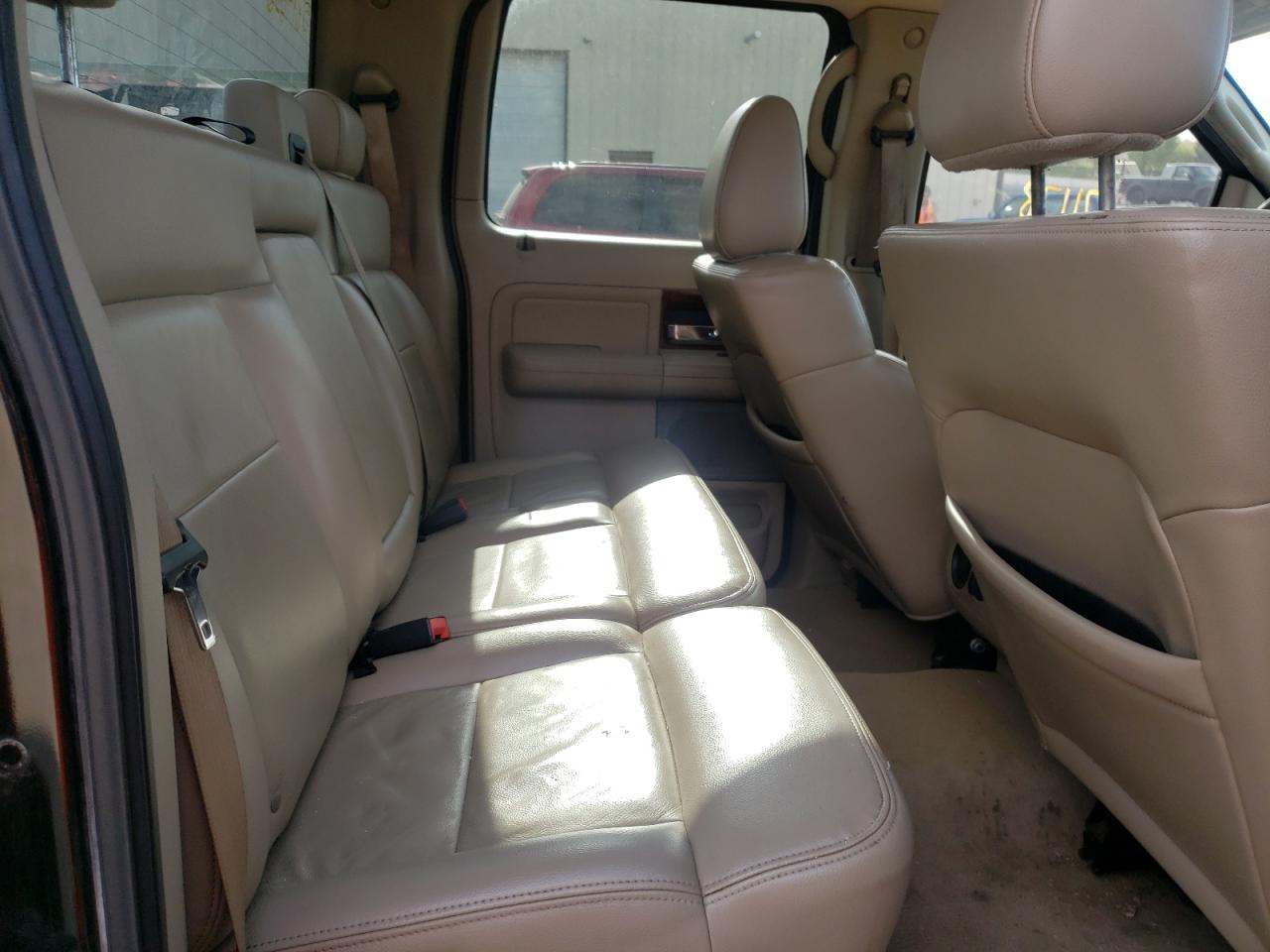 Photo 6 from auction – 2005 FORD F150 SUPER with VIN 1FTPW145X5KD47906