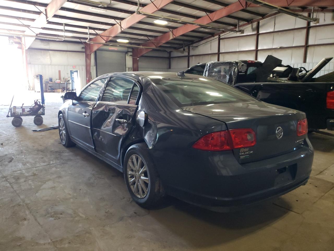 Photo 3 from auction – 2011 BUICK LUCERNE CX with VIN 1G4HJ5EM8BU116305