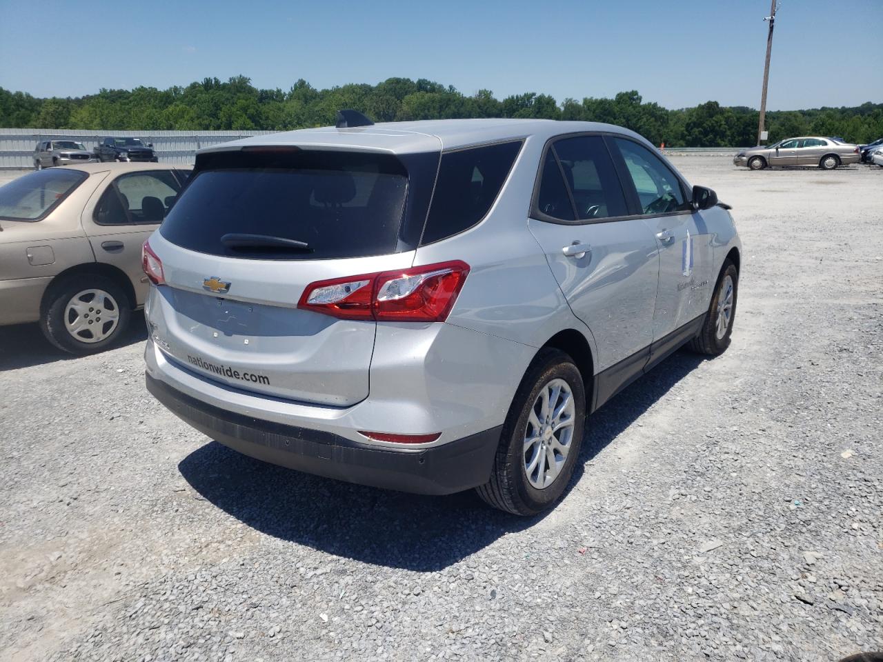 Photo 4 from auction – 2021 CHEVROLET EQUINOX with VIN 2GNAXFEV3M6162023