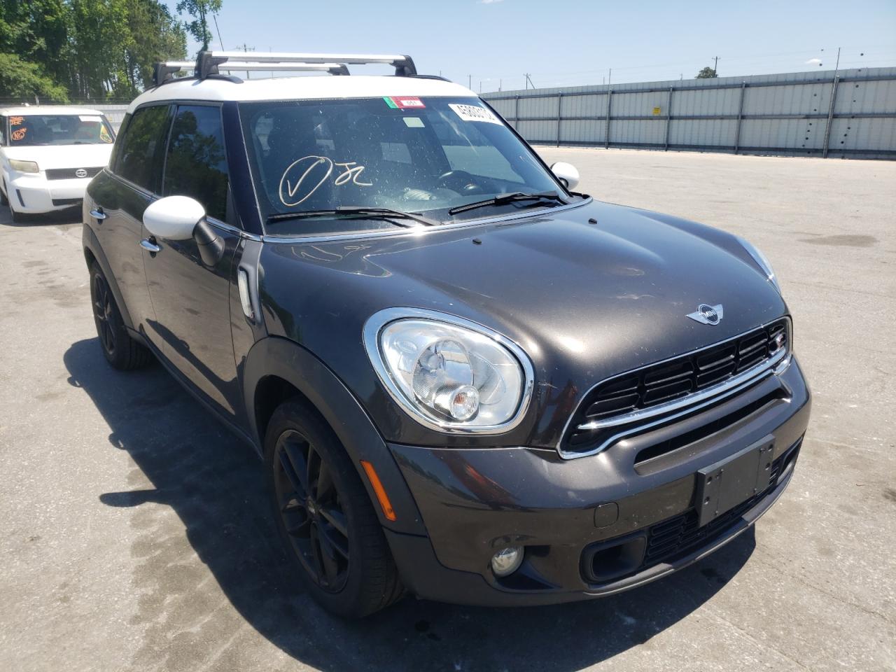 MINI COOPER S C 2015 with VIN WMWZC3C57FWP53115 - Photo from auction