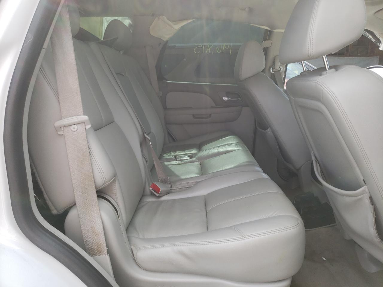 Photo 6 from auction – 2008 GMC YUKON with VIN 1GKFK13088J222771