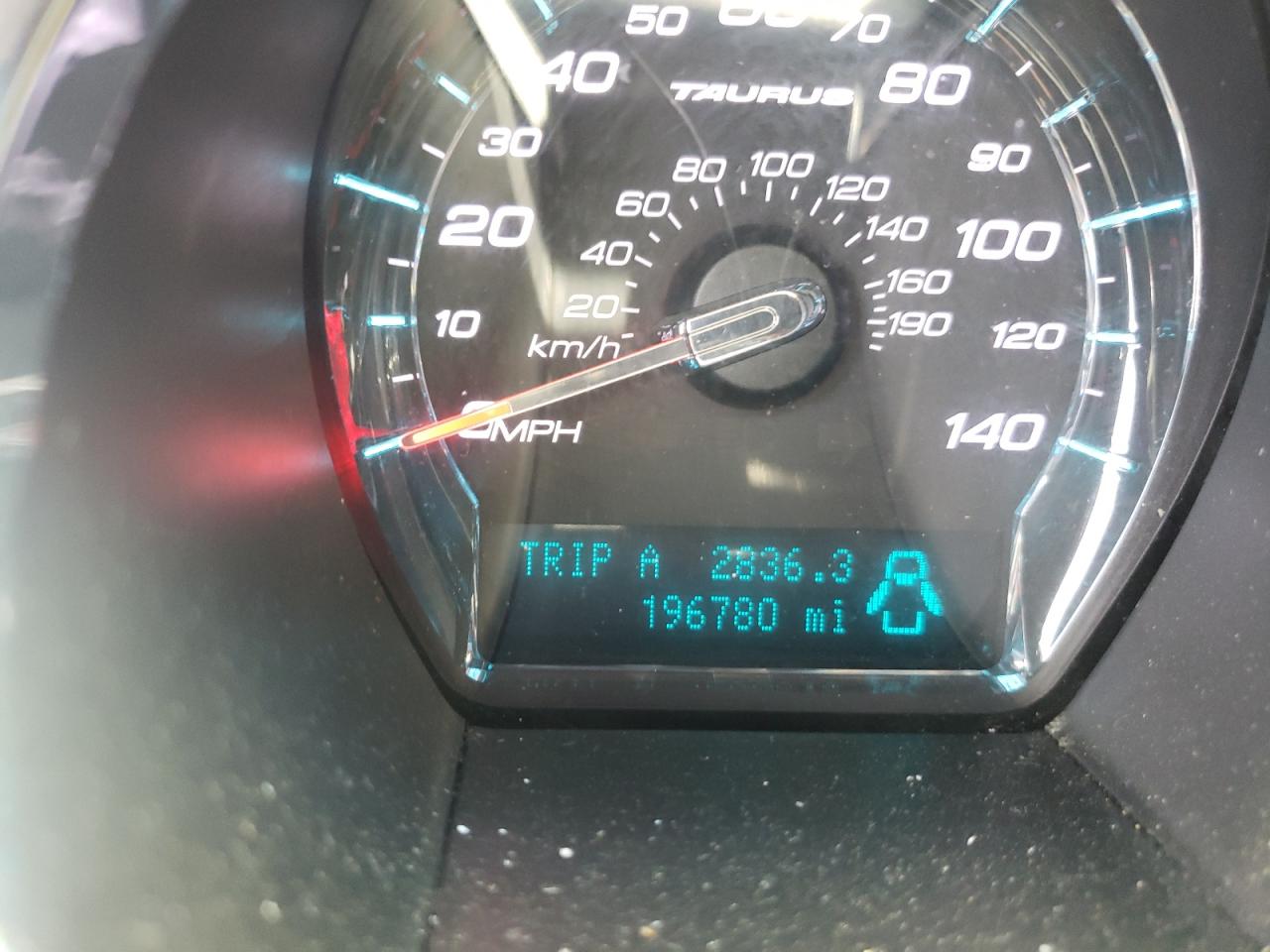 Photo 8 from auction – 2010 FORD TAURUS SE with VIN 1FAHP2DW2AG165815