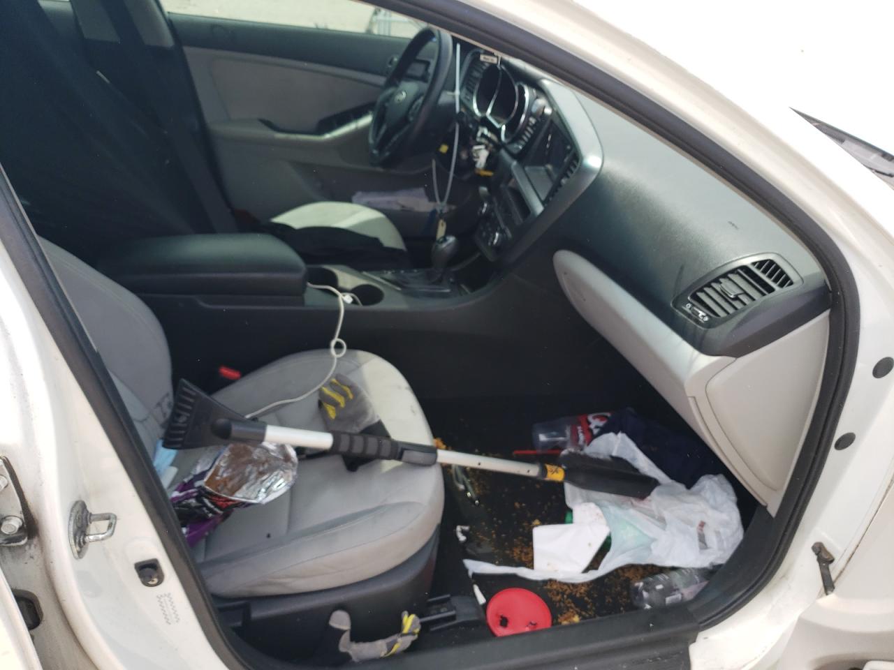 Photo 5 from auction – 2012 KIA OPTIMA LX with VIN KNAGM4A71C5281218