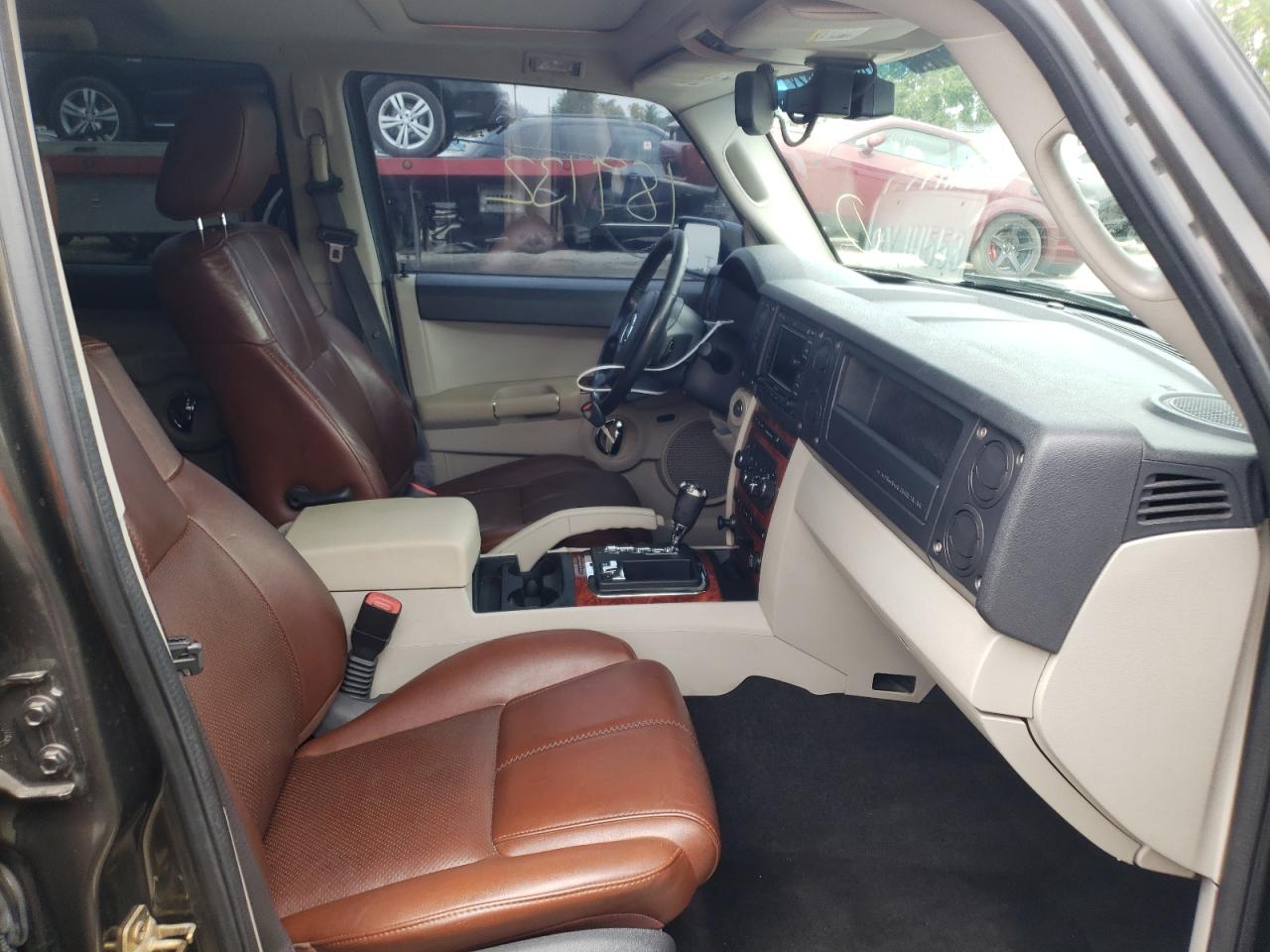 Photo 5 from auction – 2006 JEEP COMMANDER with VIN 1J8HG58236C364656