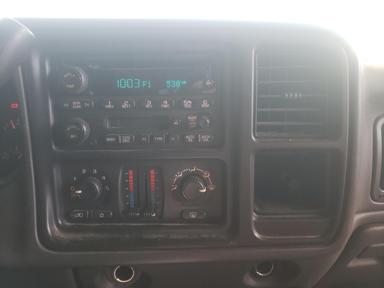 Photo 9 from auction – 2004 CHEVROLET SILVERADO with VIN 2GCEK13T241320636