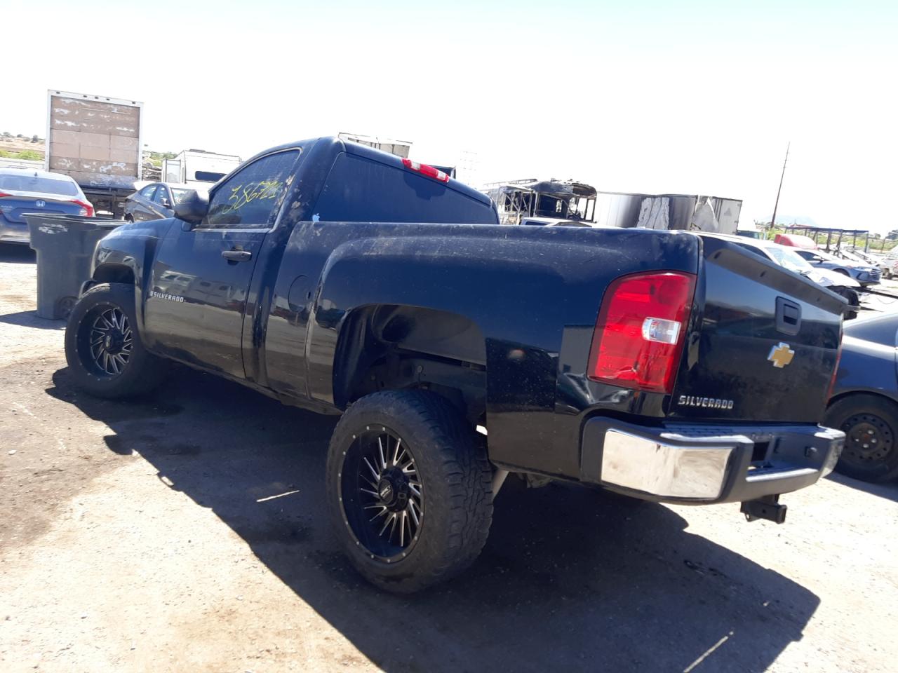 Photo 3 from auction – 2008 CHEVROLET SILVERADO with VIN 1GCEC14X78Z103093