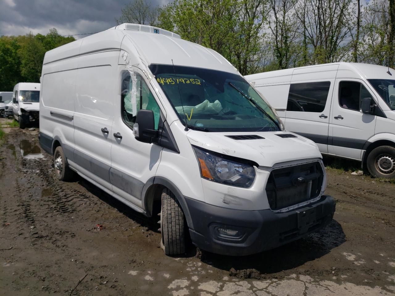 FORD TRANSIT T- 2020 with VIN 1FTBW3UG1LKA81731 - Photo from auction