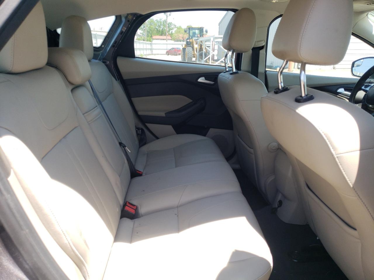 Photo 6 from auction – 2012 FORD FOCUS SEL with VIN 1FAHP3M27CL145413