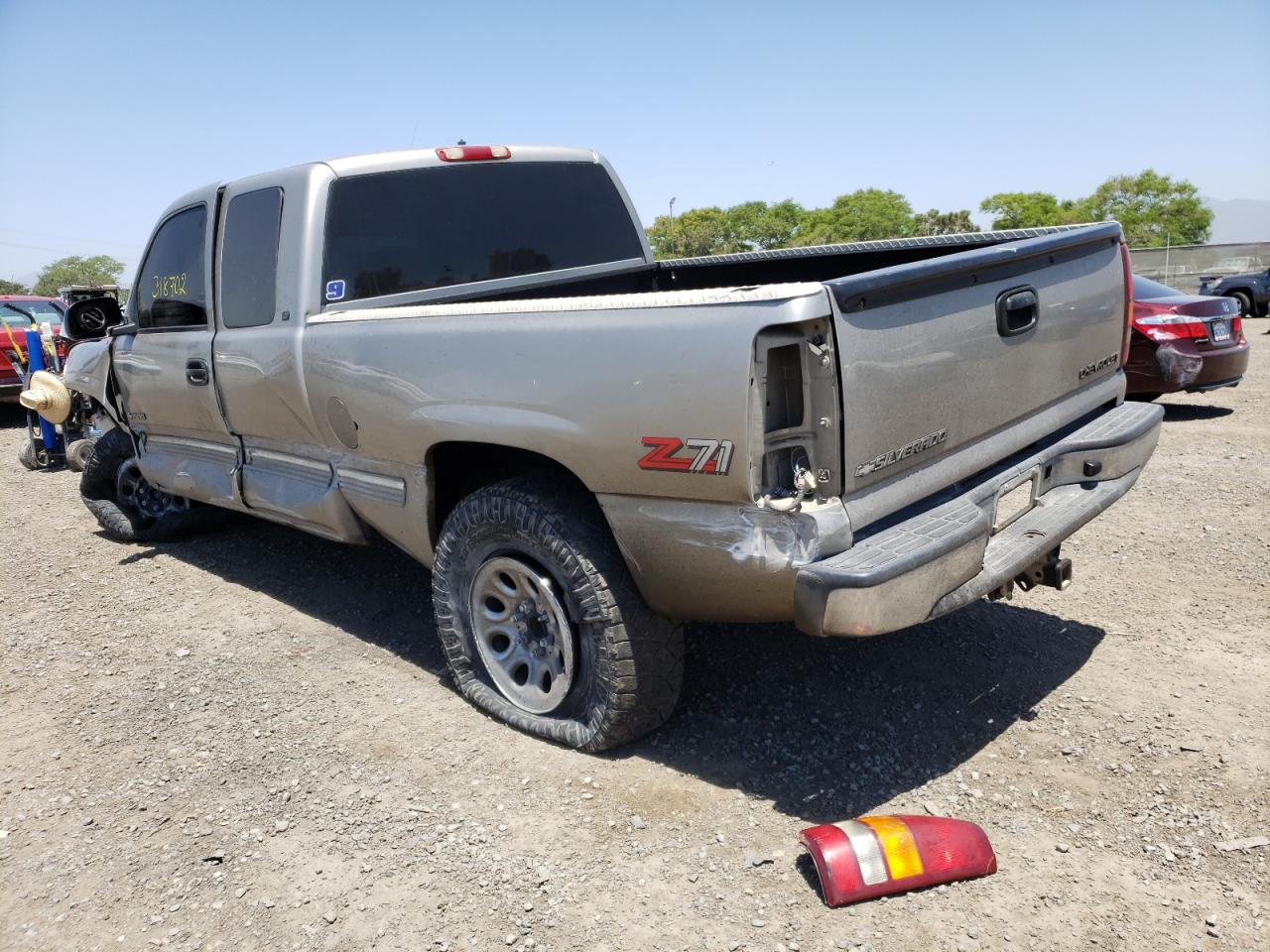 Photo 3 from auction – 1999 CHEVROLET SILVERADO with VIN 2GCEK19T8X1239197